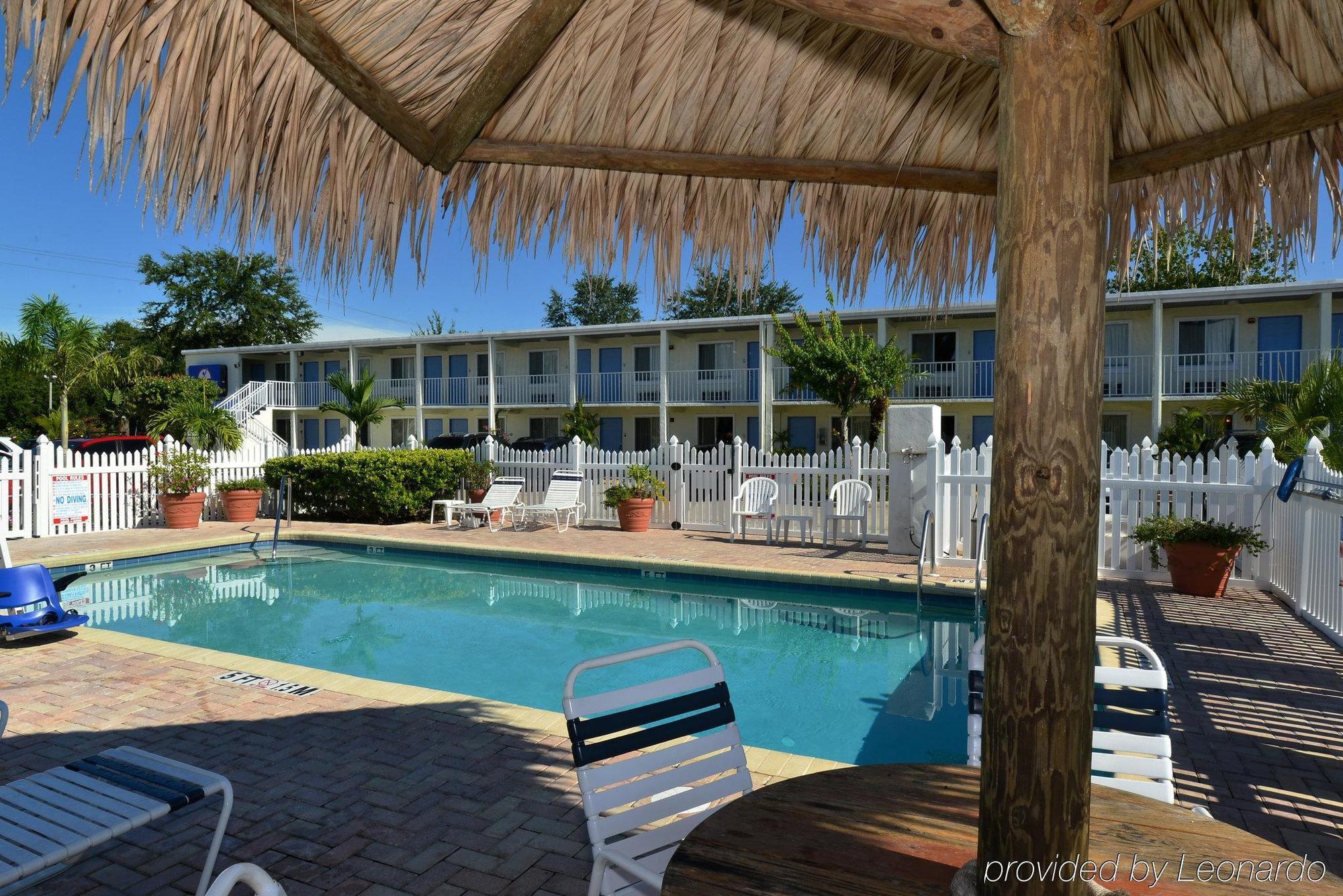 Americas Best Value Inn Bradenton-Sarasota Exterior photo