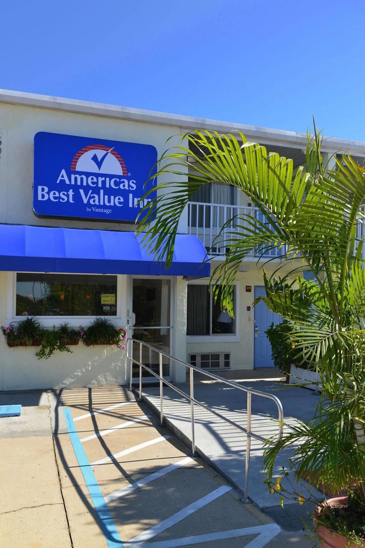 Americas Best Value Inn Bradenton-Sarasota Exterior photo